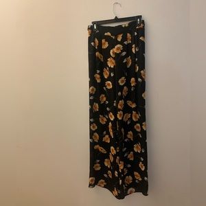forever 21 long flowy pants with flowers